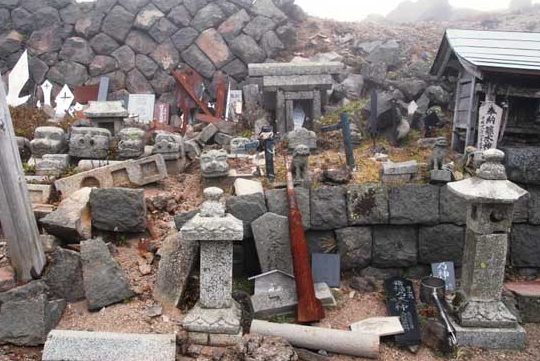 岩手山神社奥宮 1 e5b2a9e6898be5b1b1e7a59ee7a4bee5a5a5e5aeae